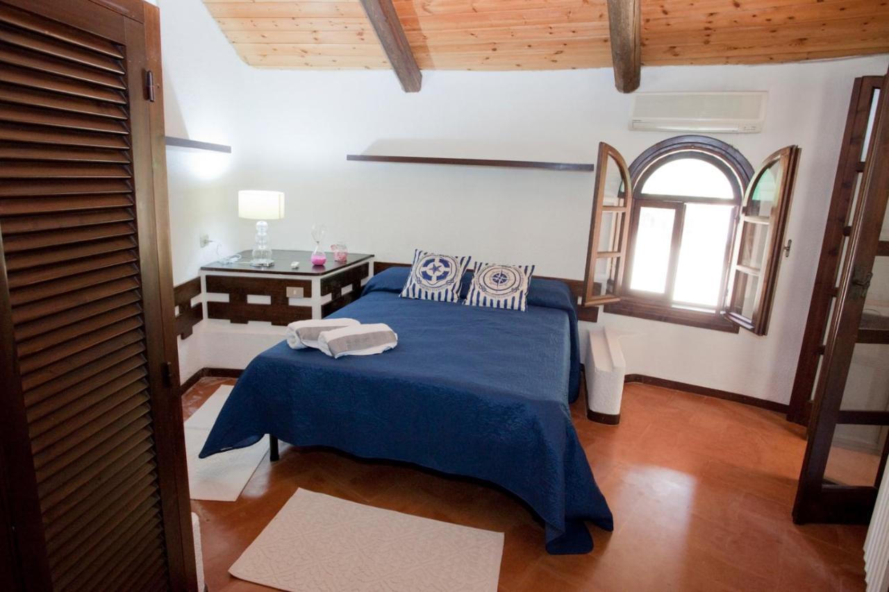 Casale Al Mare - With Swimming Pool 150 Meters From The Porto Columbu - Perd'E Sali